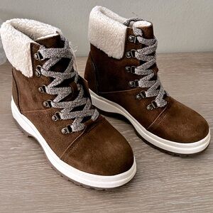 WM new winter boots size 6